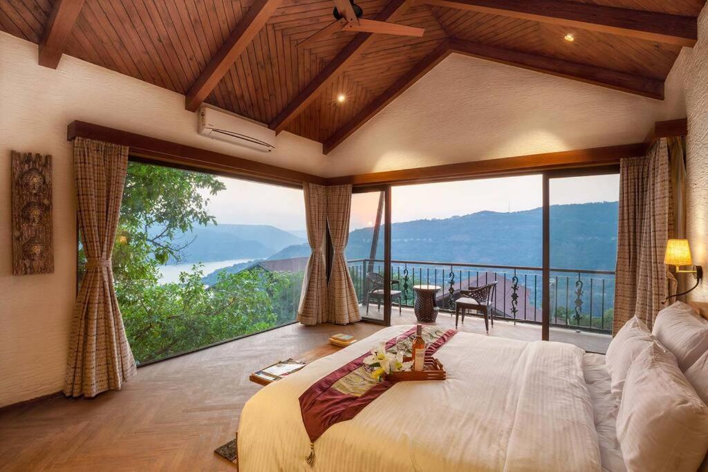 Soul Tree Villa 50 Super Luxury Villa With Heated Plunge Pool And Jacuzzi Lavasa Exterior foto